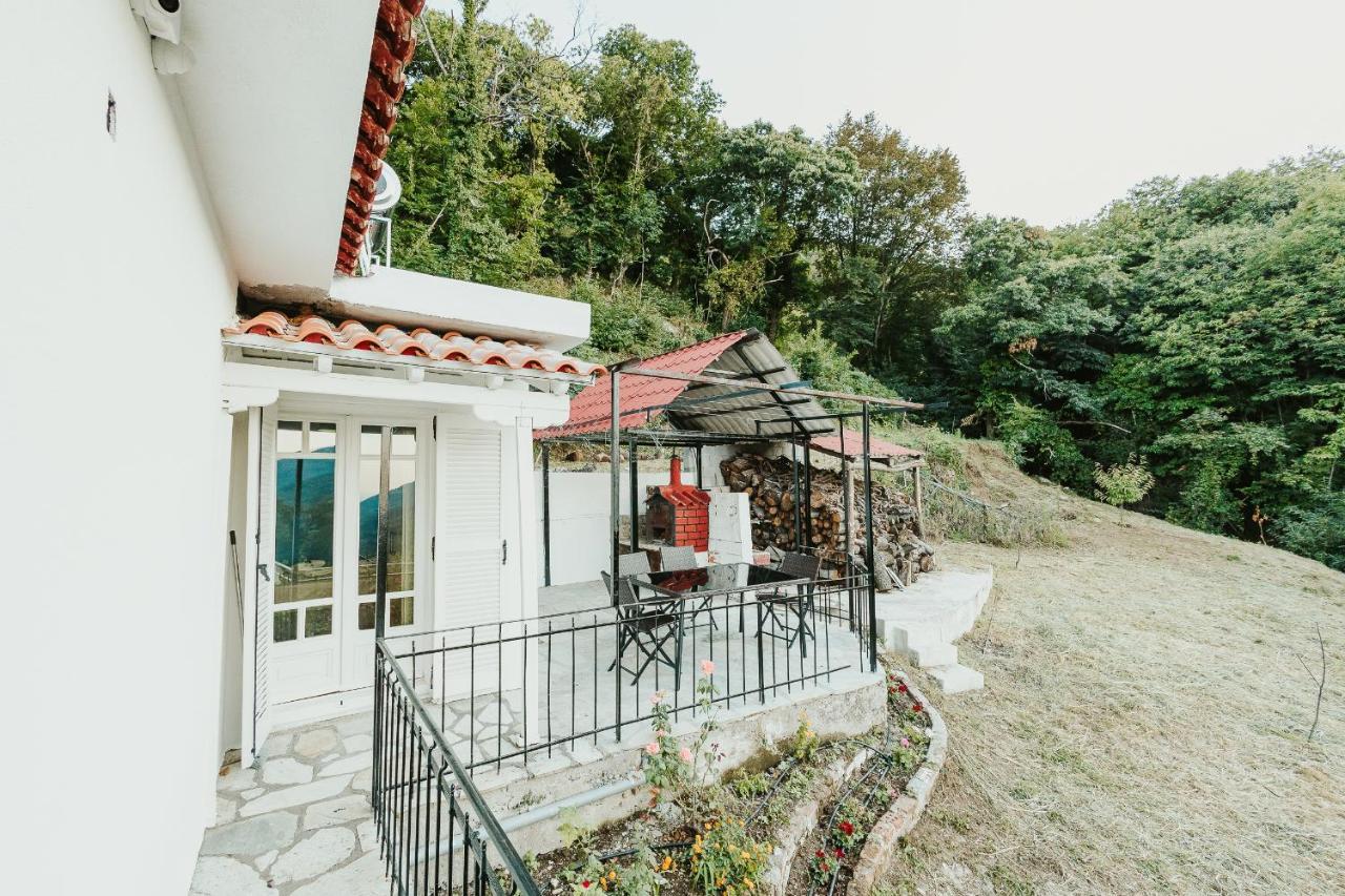 Little Villa Makrirrákhi Exterior foto